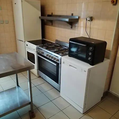 La Rose Des Alpes A Serres, 3 Chambres, Capacite 4 A 8 Personnes, Cuisine, Terrasse, Parking Et Garage *